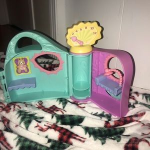 LPS Littliest Pet Shop Get Better Center play-set